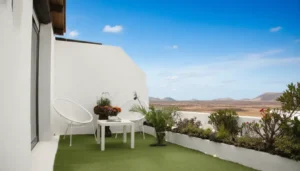 Hotel rural Lanzarote arrieta terraza privada vistas