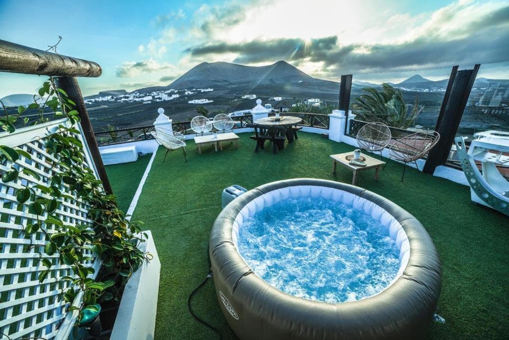 casona de tao jacuzzi casa rural lanzarote