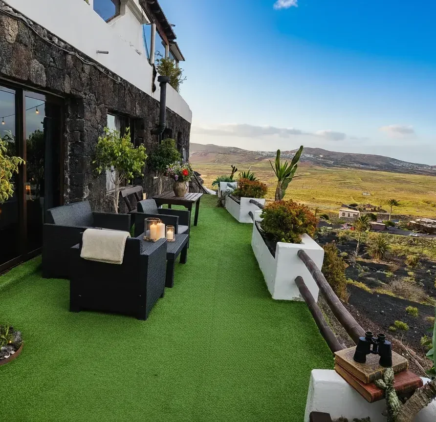 hotel rural casa ruralcon vistas a volcanes en lanzarote