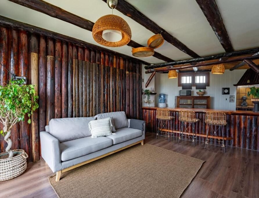 la bodega dormitorio salon